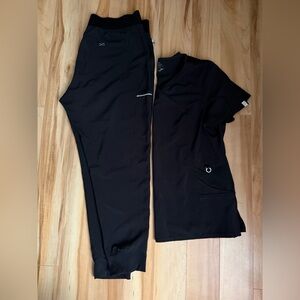 CHEROKEE | infinity scrub set